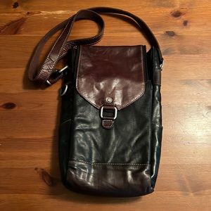 Elegant Two-Tone Leather Messenger Bag